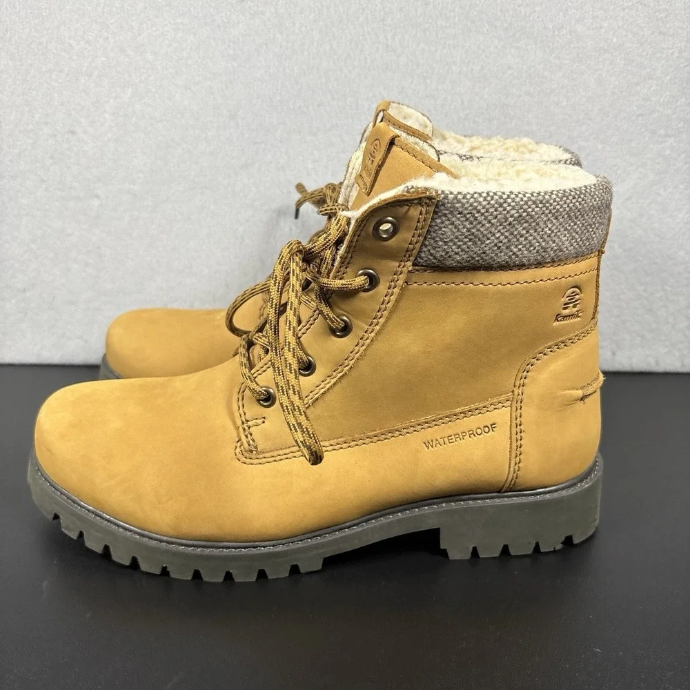 Kamik Women's Tan Waterproof Boots Tan‎ Size 10 Faux Fur Lined Lace Up Shoes